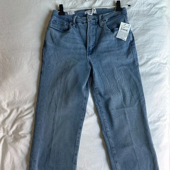 Good American Jeans - Picture 1 of 3